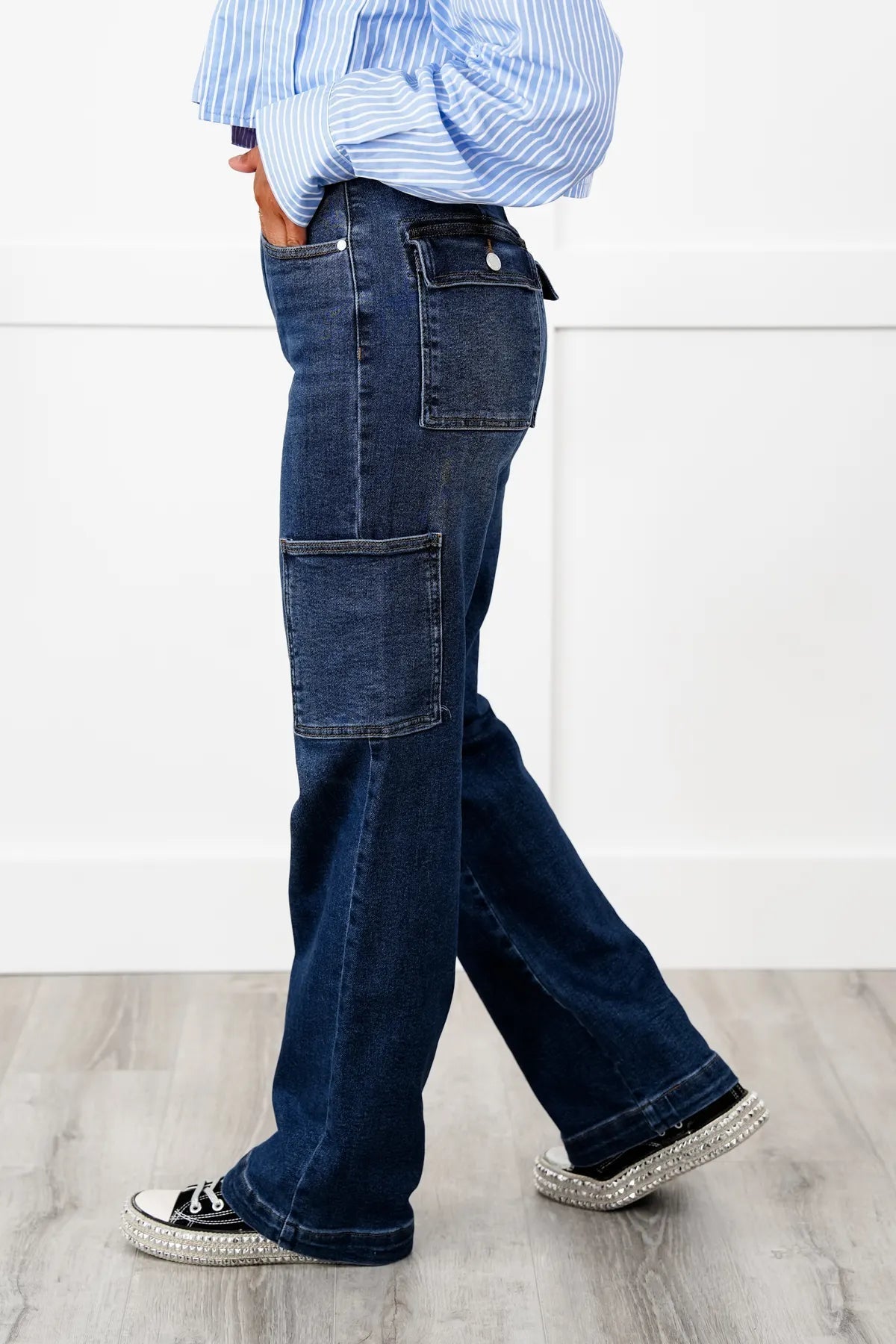 Chic Comfort Cargo Jeans